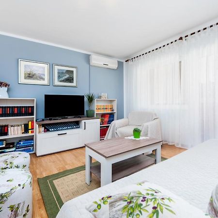 Apartman Oly Rovinj Exterior photo